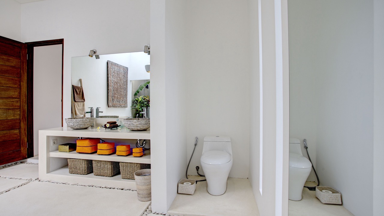 Photo of Bathroom in Sunset Road