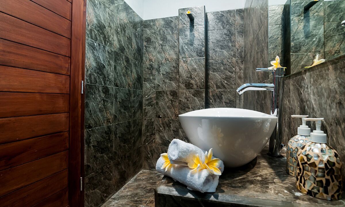 Photo of Bathroom in Petitenget