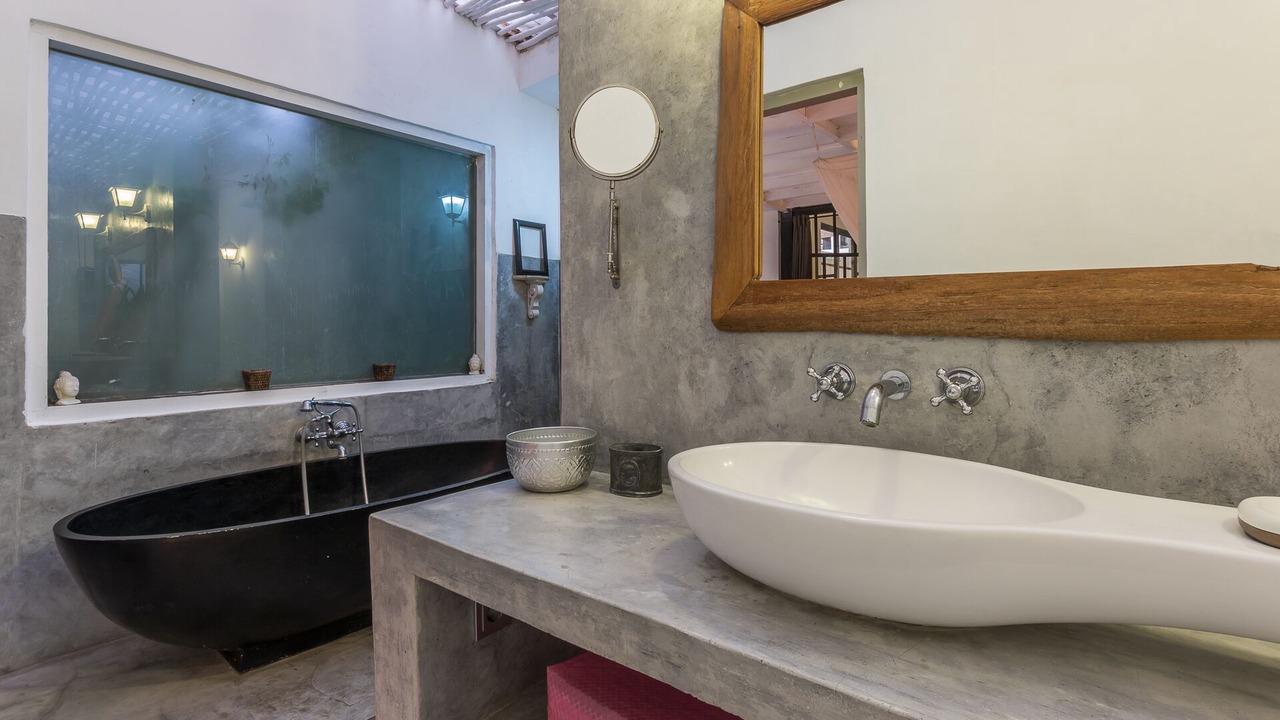 Photo of Bathroom in Sunset Road