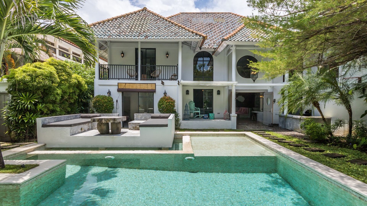 Photo of Outdoor in Sunset Road