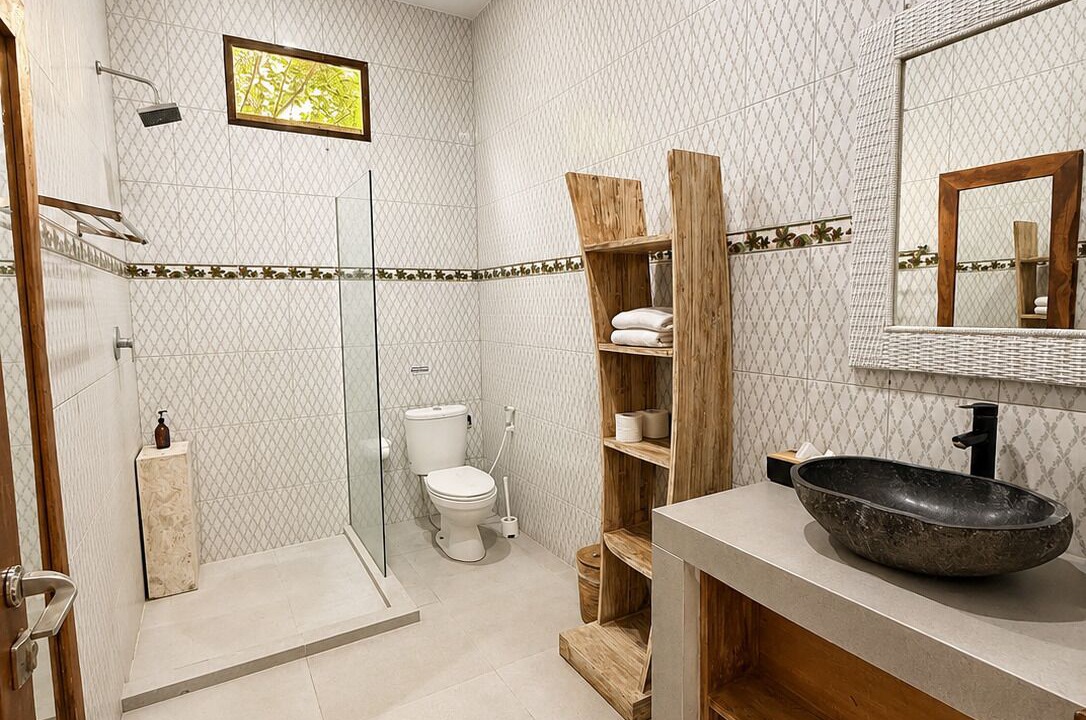 Photo of Bathroom in Petitenget