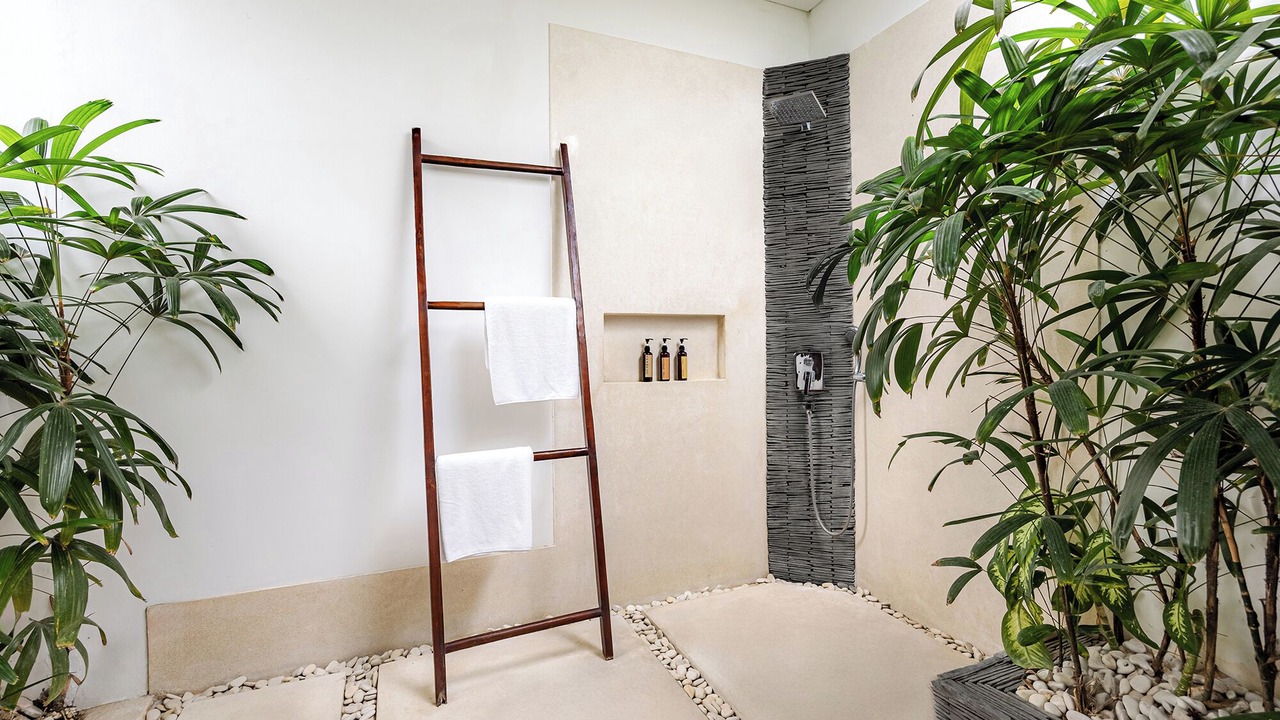 Photo of Bathroom in Sunset Road