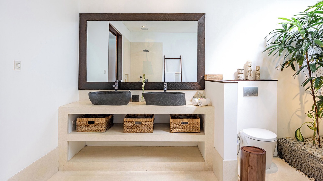 Photo of Bathroom in Sunset Road