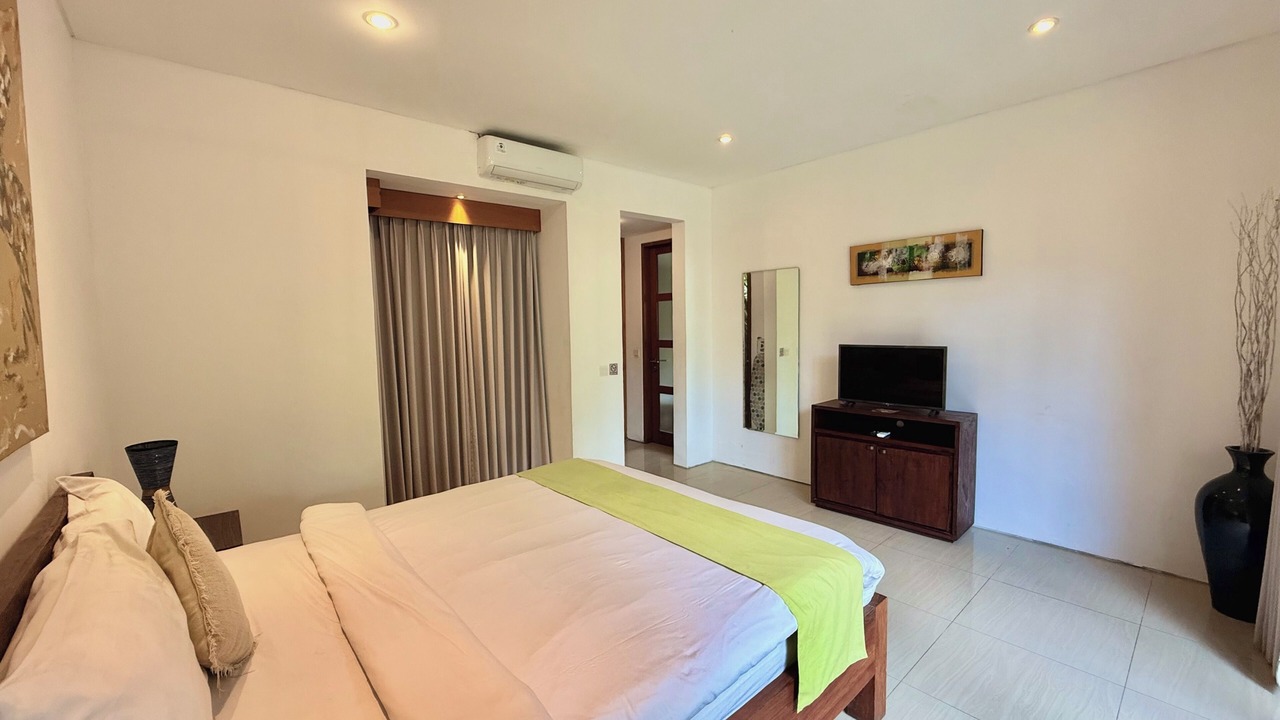 Photo of Bedroom in Drupadi