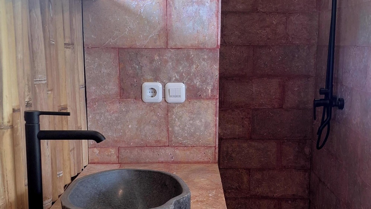 Photo of Bathroom in Kalisada
