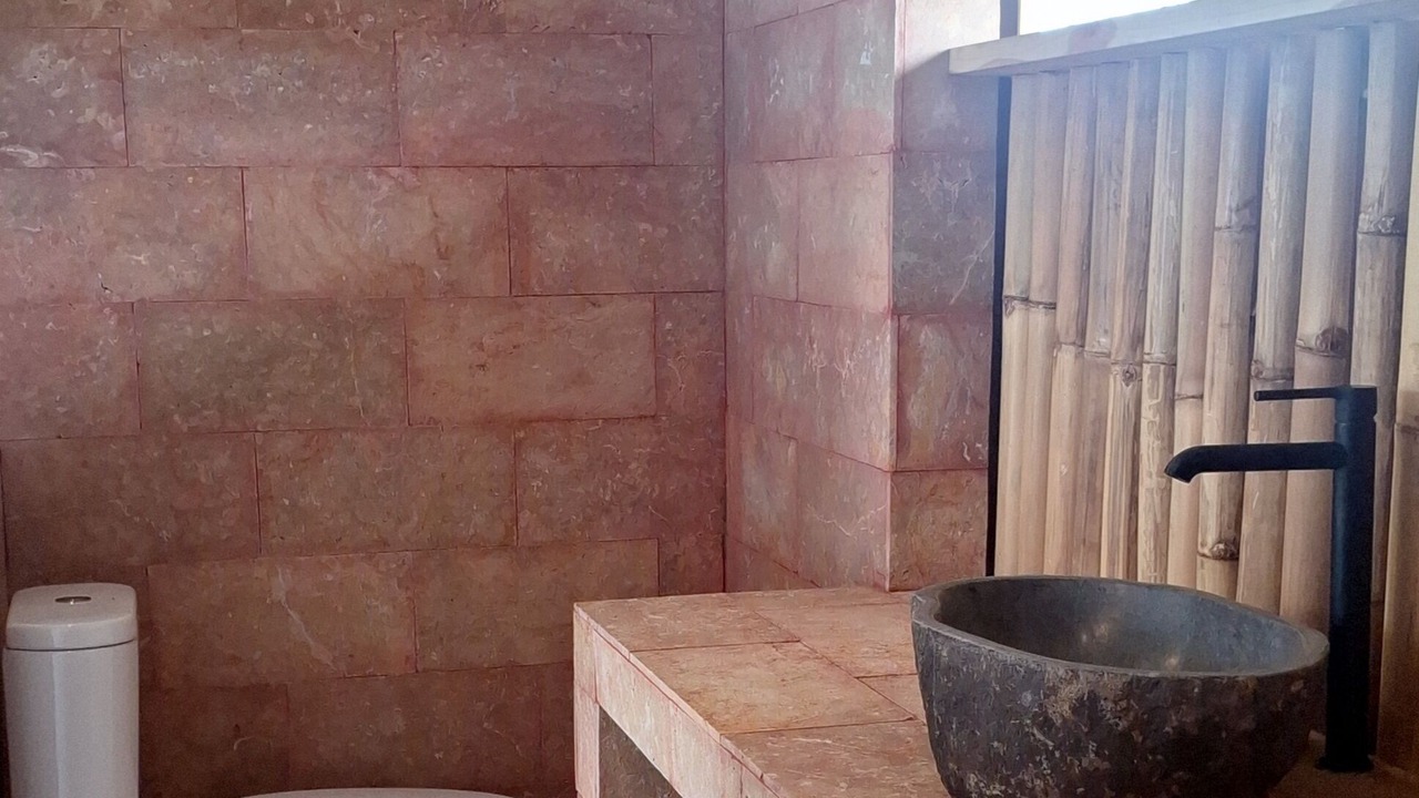 Photo of Bathroom in Kalisada