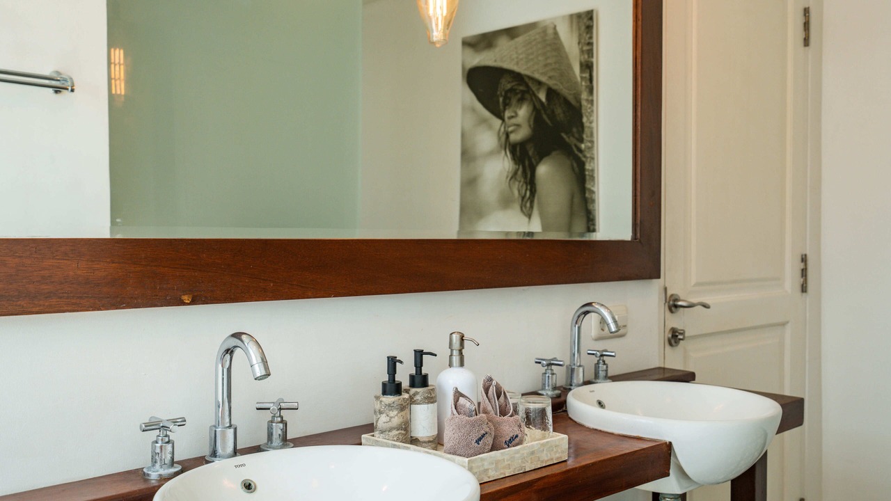 Photo of Bathroom in Dyanapura