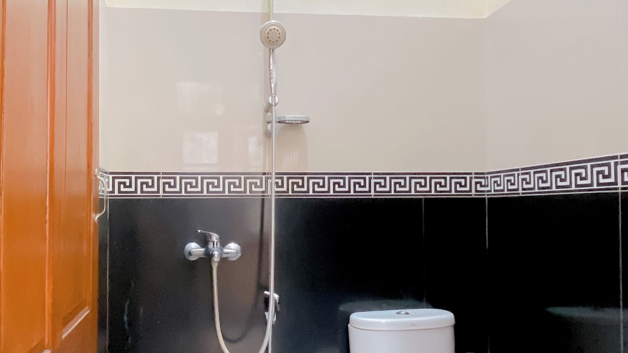 Photo of Bathroom in Laweyan