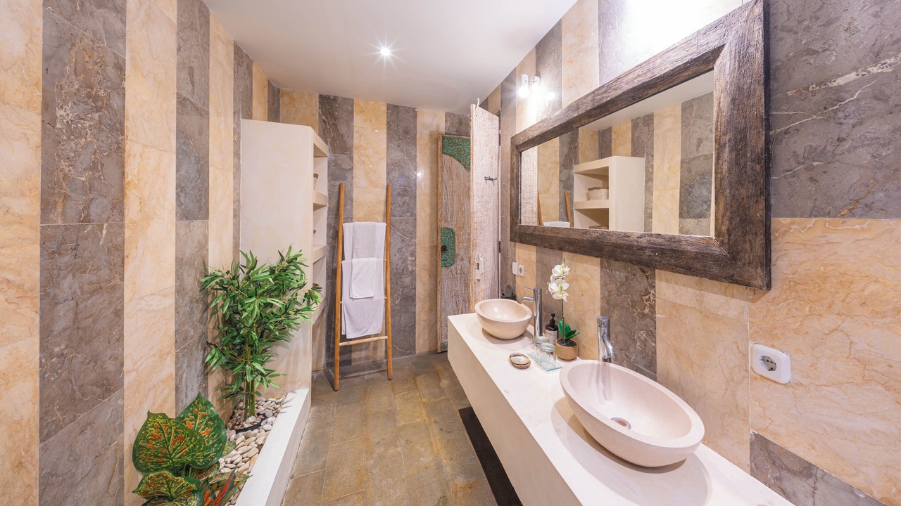 Photo of Bathroom in Padonan