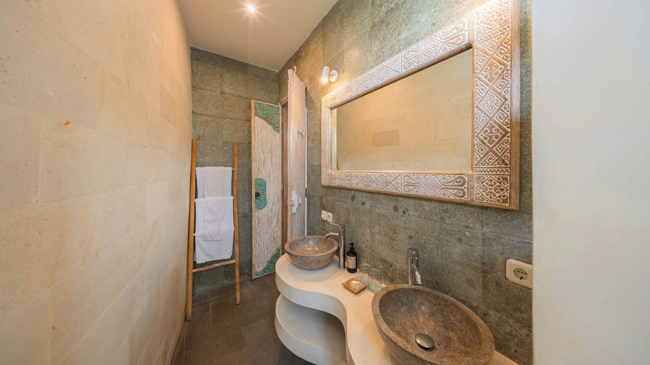 Photo of Bathroom in Padonan