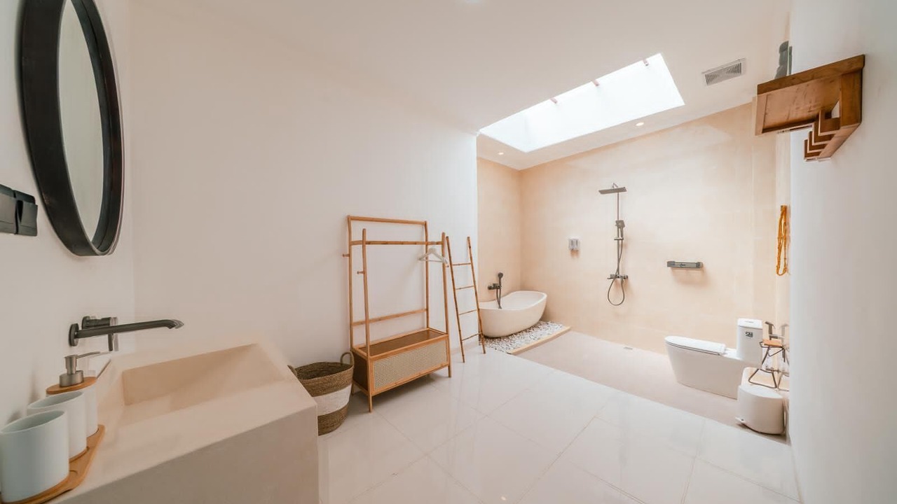 Photo of Bathroom in Padangsambian Klod