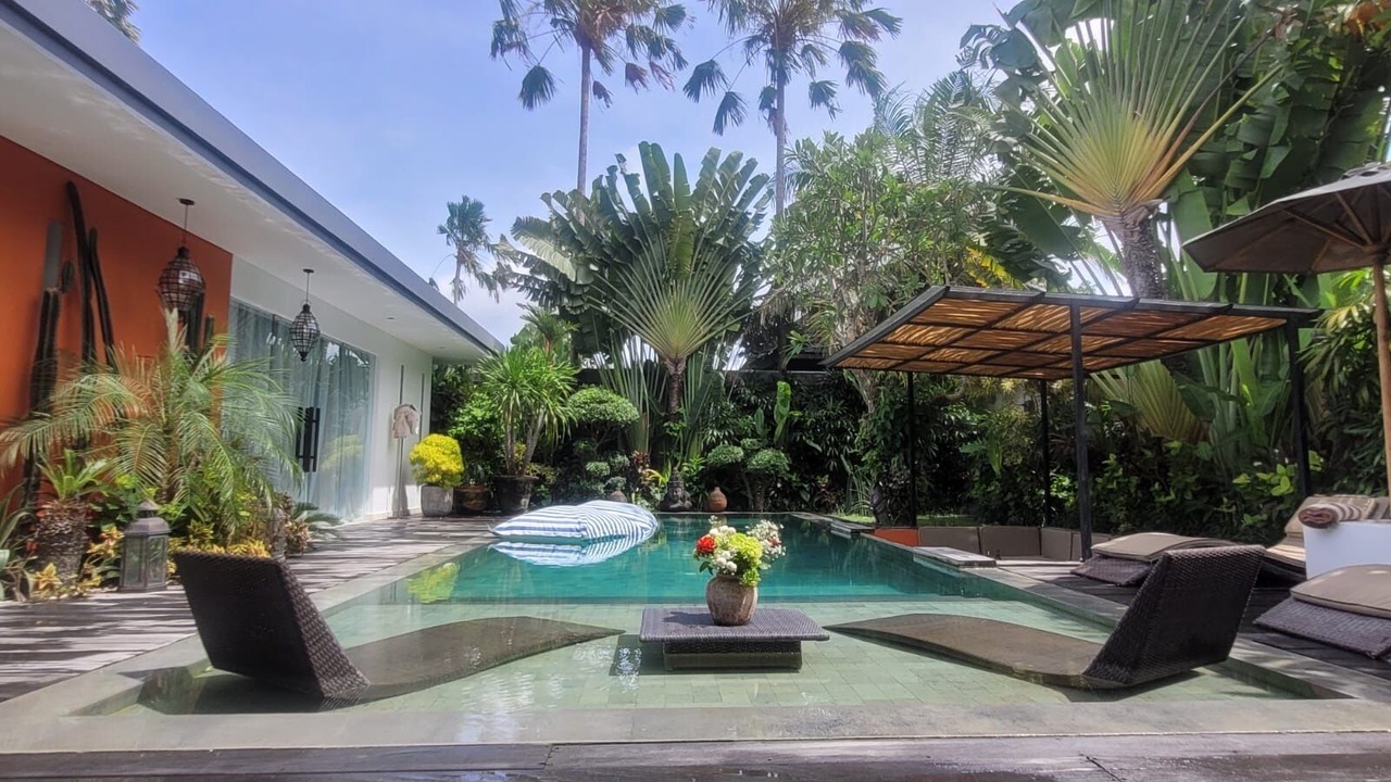 Photo of Outdoor in Sunset Road
