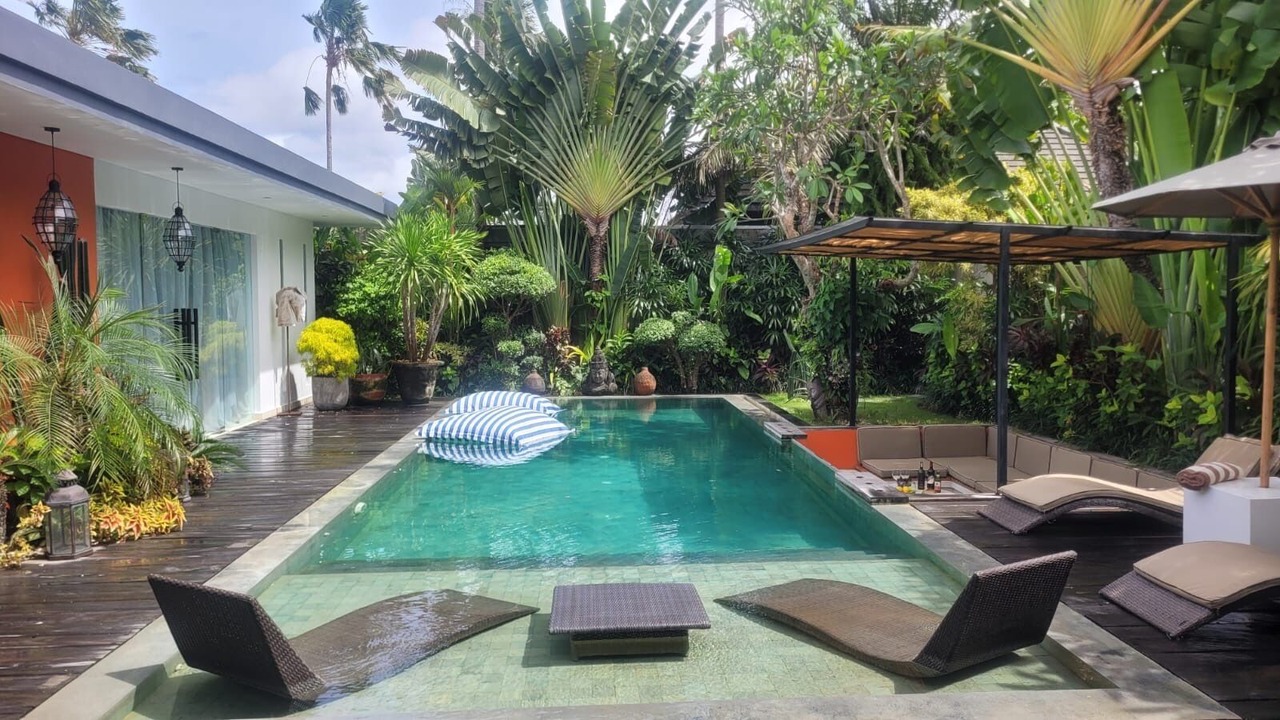 Photo of Outdoor in Sunset Road