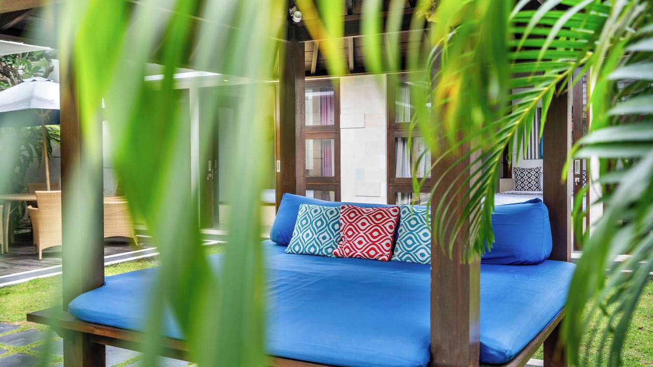 Photo of Patio Balcony in Sunset Road