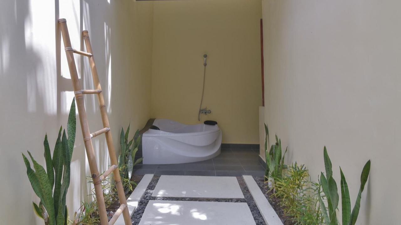Photo of Bathroom in Kubutambahan