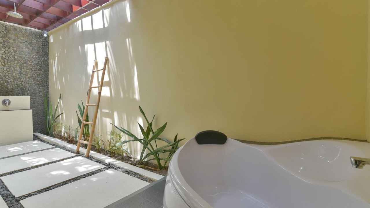 Photo of Bathroom in Kubutambahan