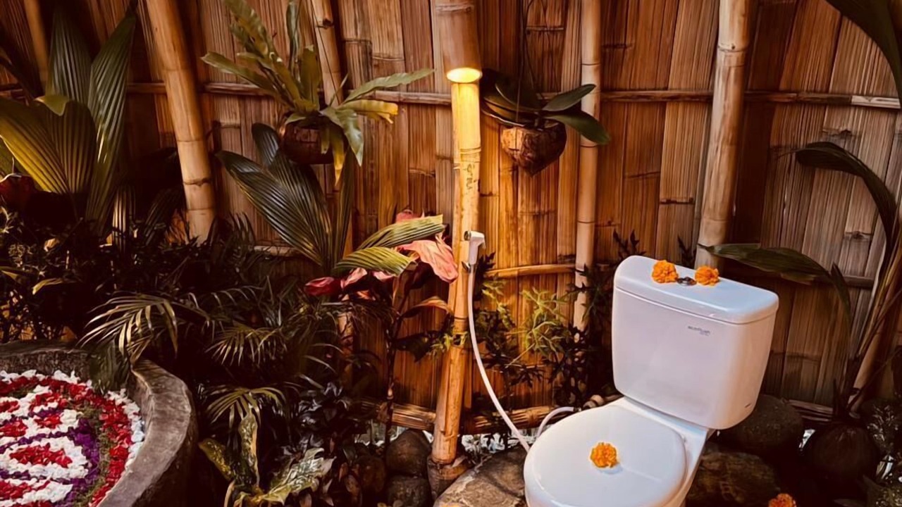 Photo of Bathroom in Sambahan