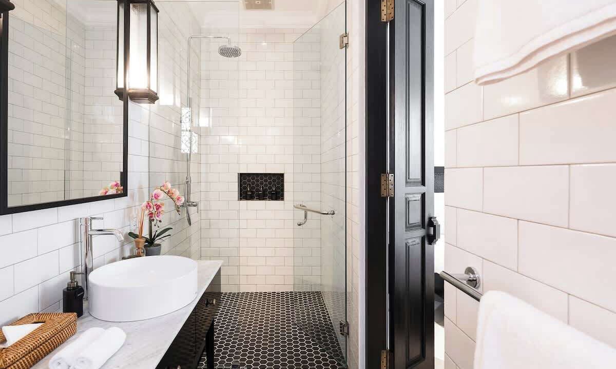 Photo of Bathroom in Petitenget
