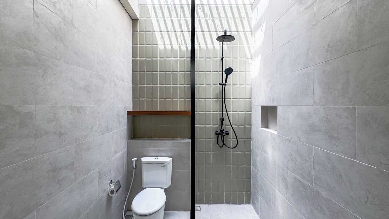 Photo of Bathroom in Tibubeneng