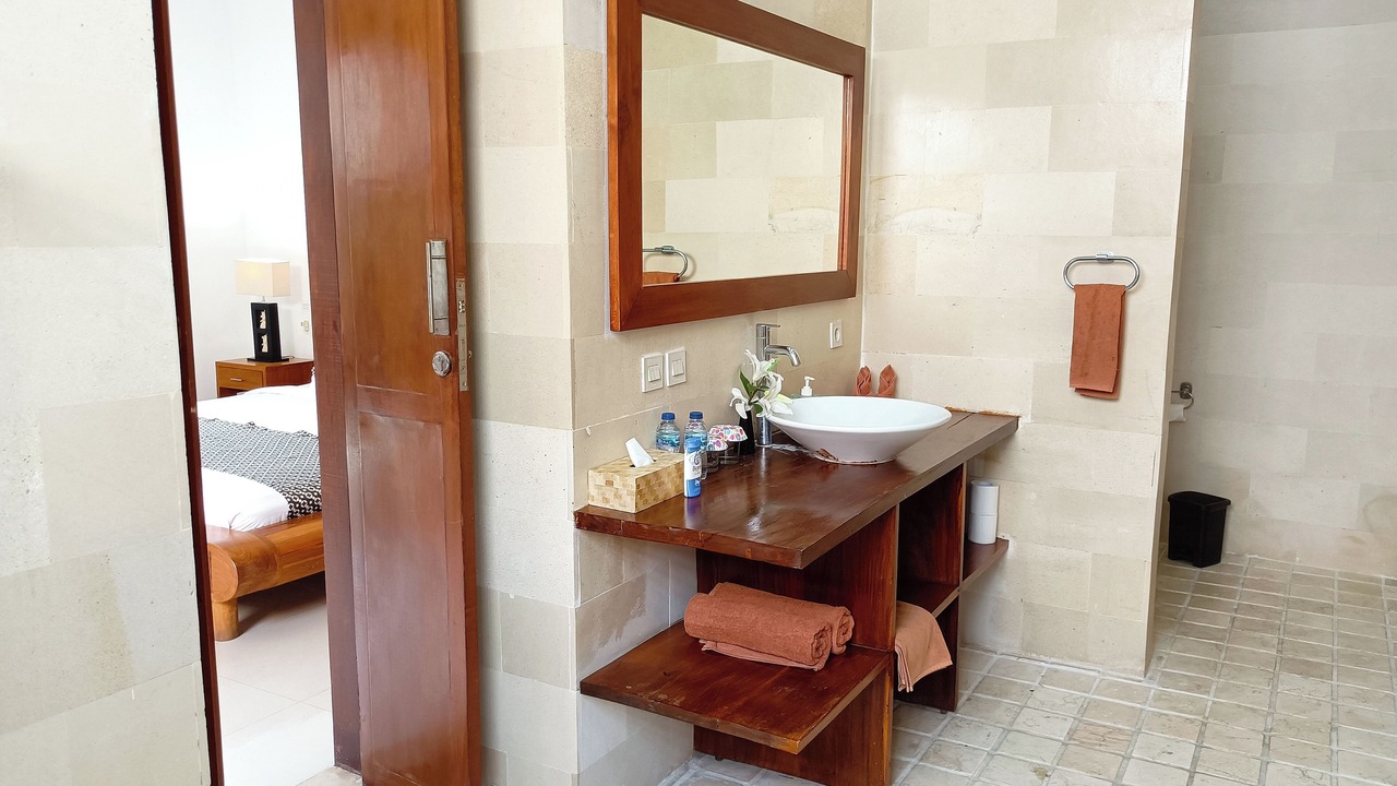 Photo of Bathroom in Dyanapura