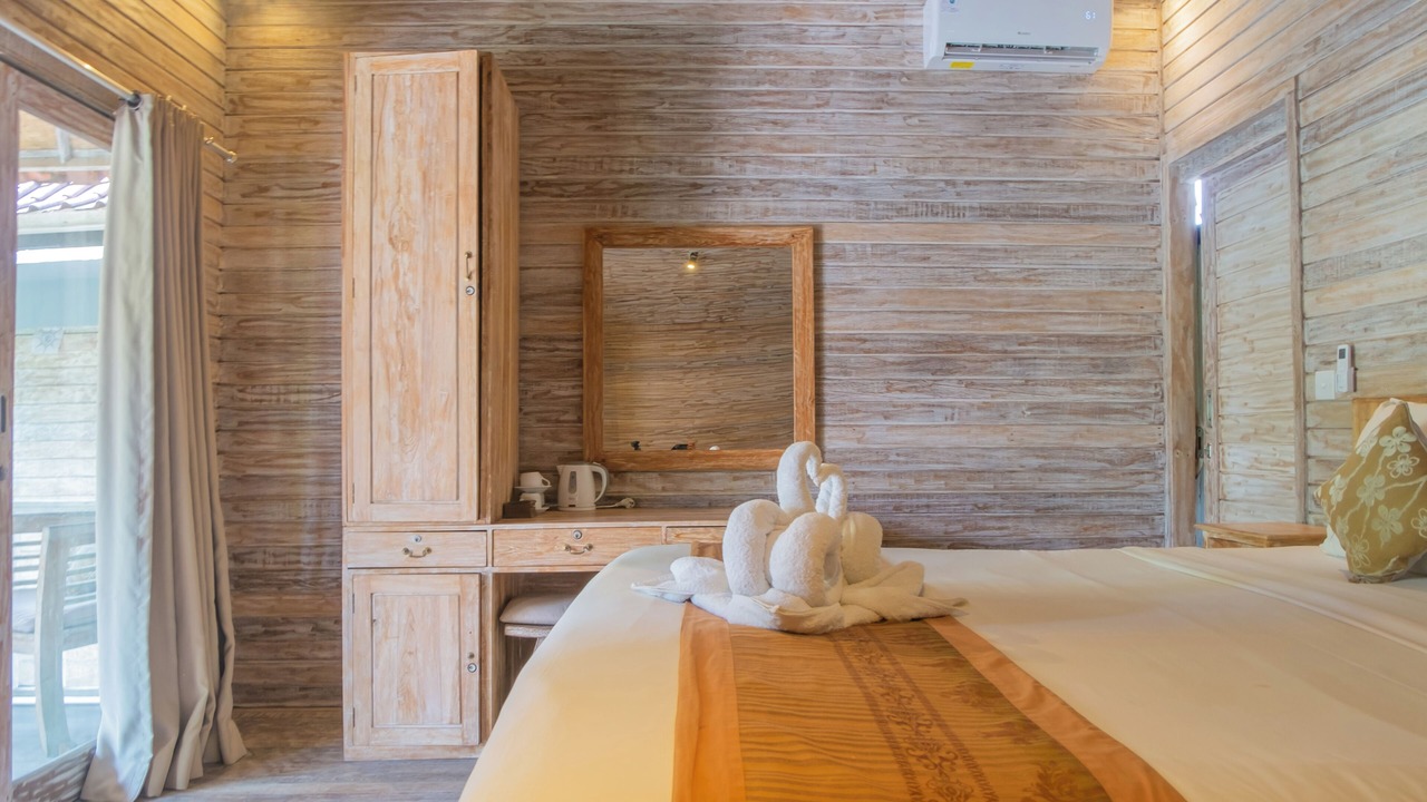 Photo of Bedroom in Mushroom Bay