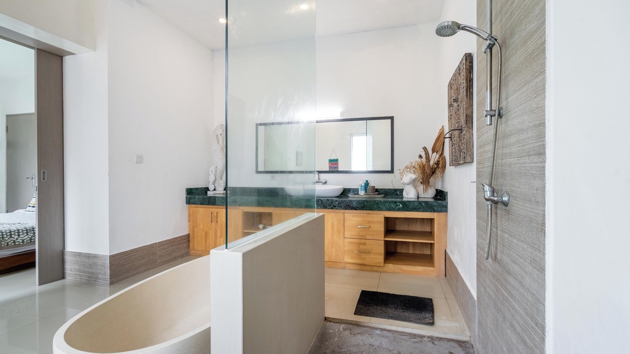 Photo of Bathroom in Dyanapura