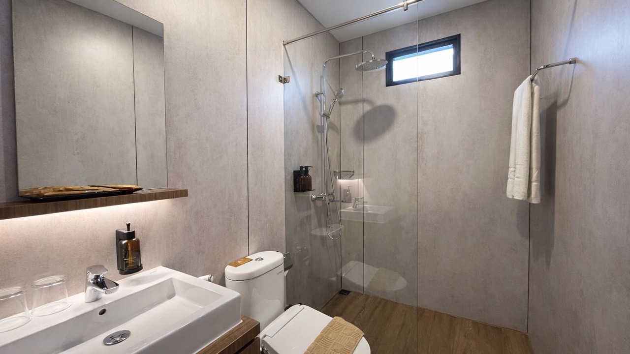 Photo of Bathroom in Sukaraja