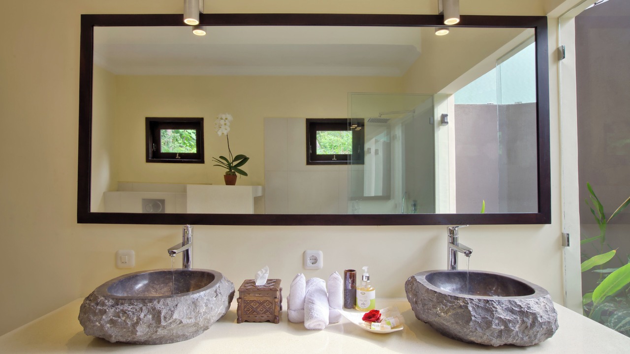 Photo of Bathroom in Kalibukbuk