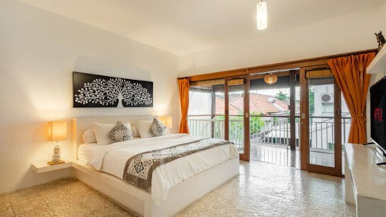 Photo of Bedroom in Sunset Road