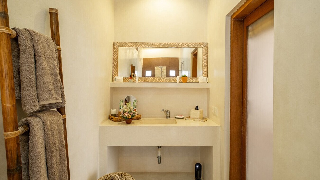 Photo of Bathroom in Sunset Road