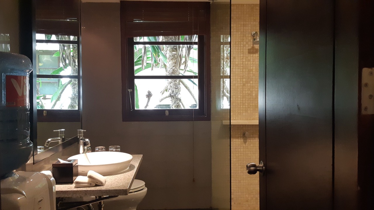 Photo of Bathroom in Mumbul