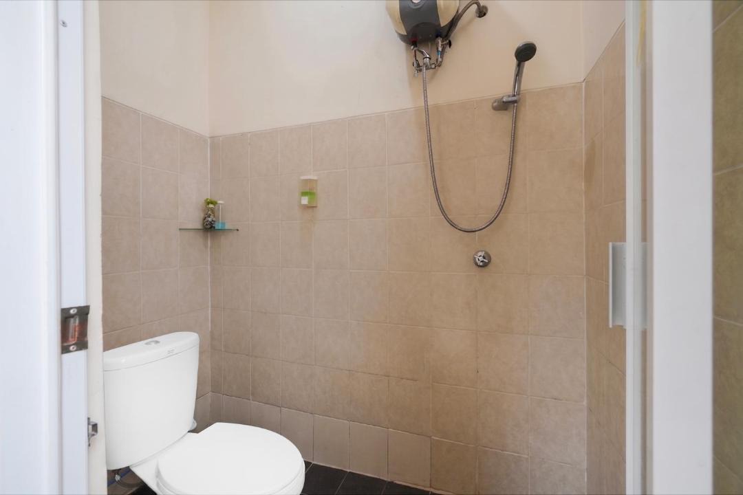 Photo of Bathroom in Sukaraja