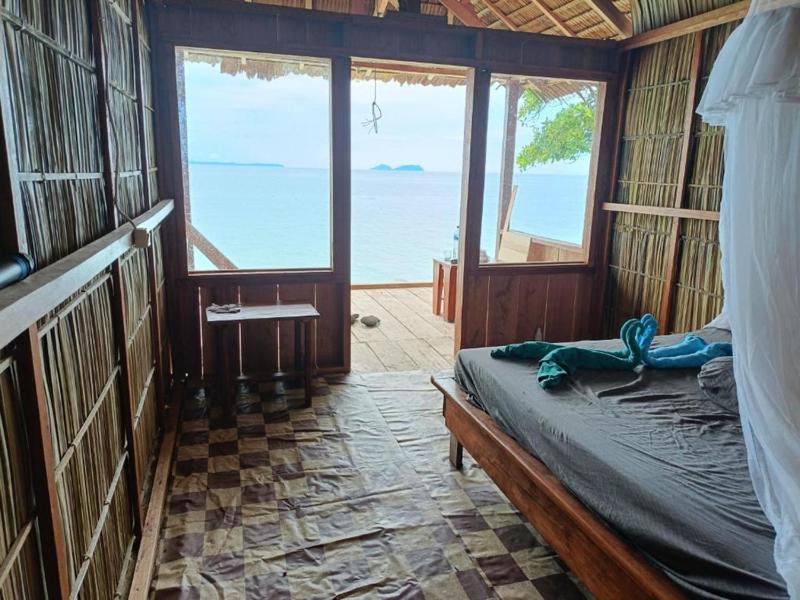 Photo of Bedroom in Pulau Fam
