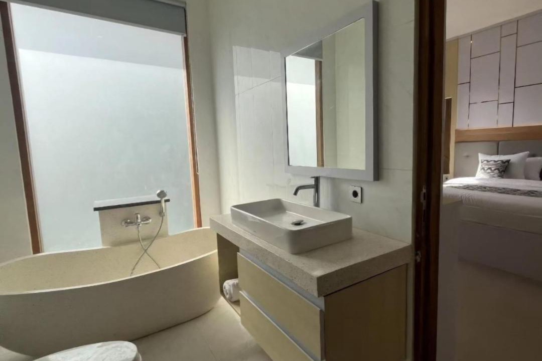 Photo of Bathroom in Padangsambian Klod