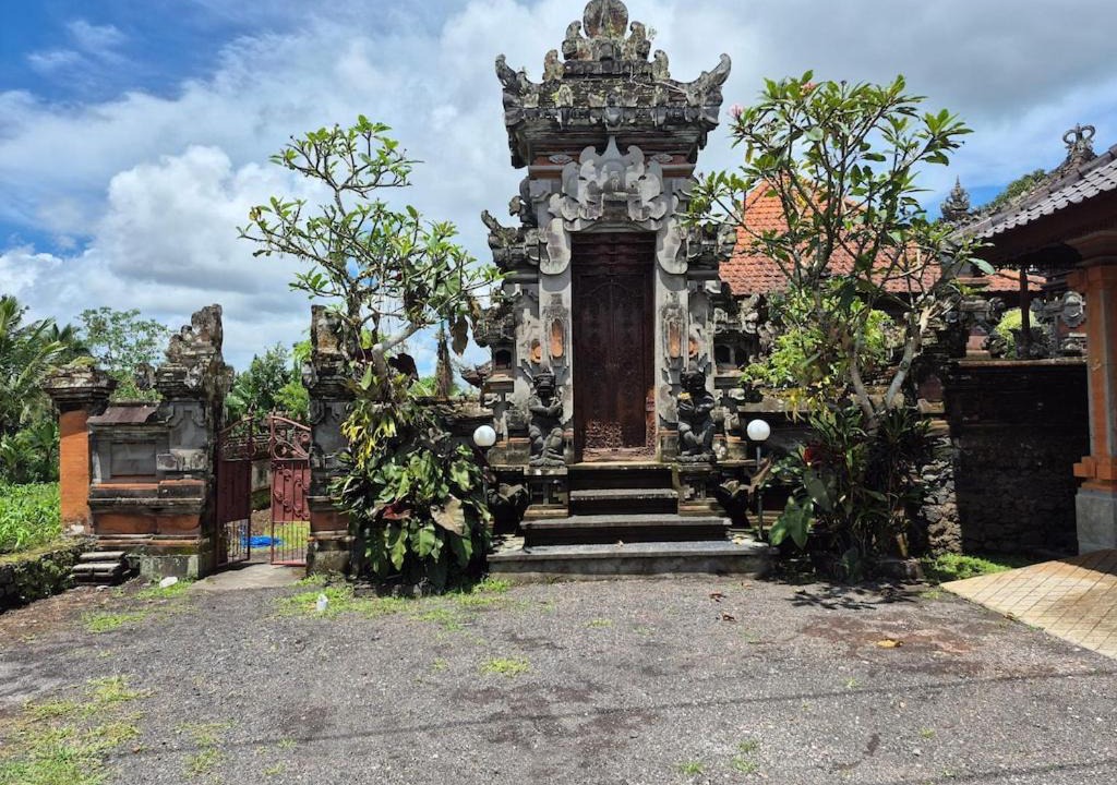 Photo of Others in Selat