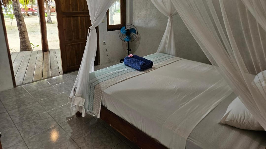 Photo of Bedroom in Rote Island