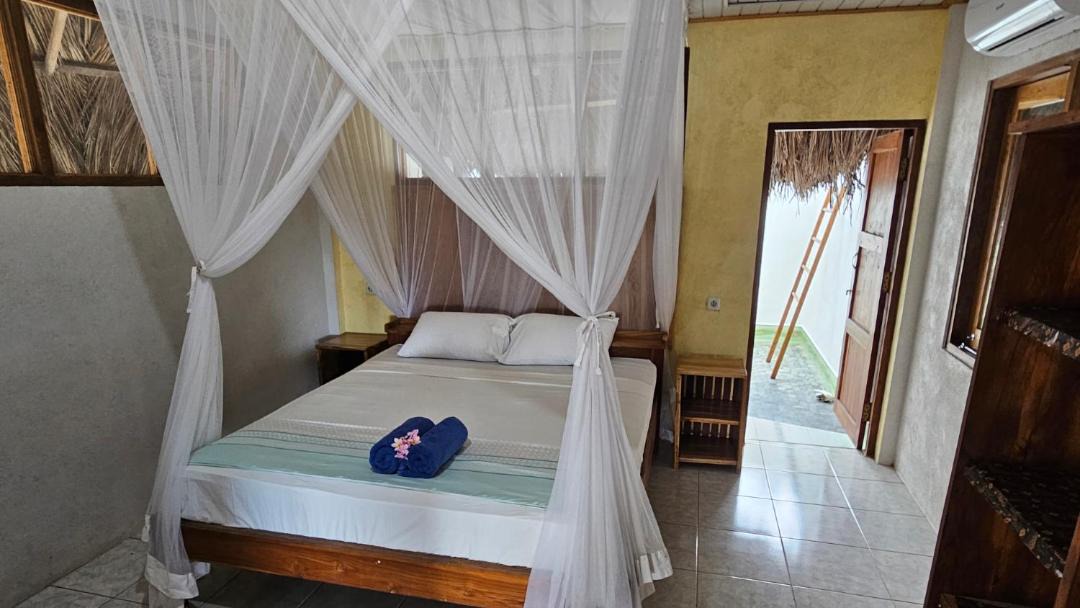 Photo of Bedroom in Rote Island