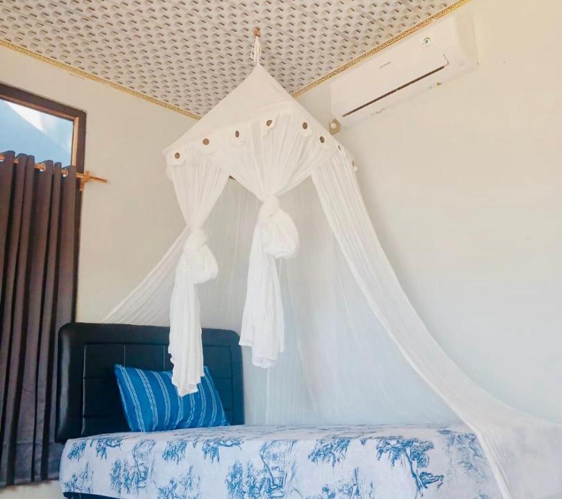 Photo of Bedroom in Rote Island