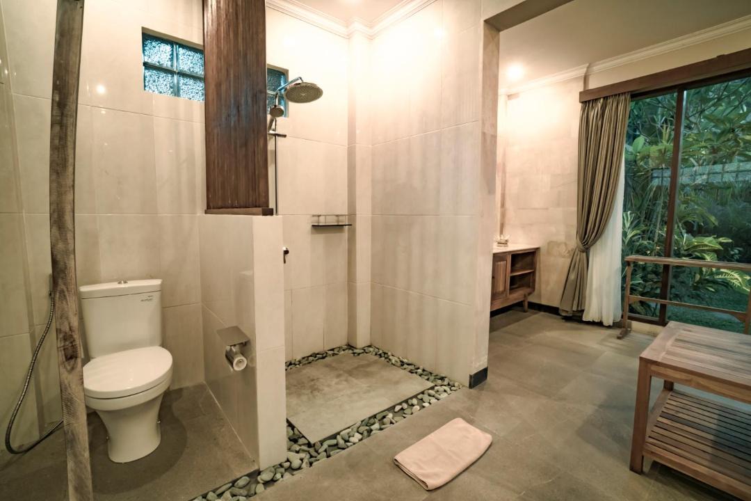 Photo of Bathroom in Kedewatan