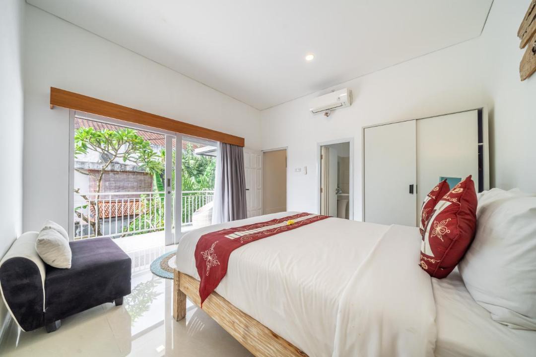 Photo of Bedroom in Sunset Road