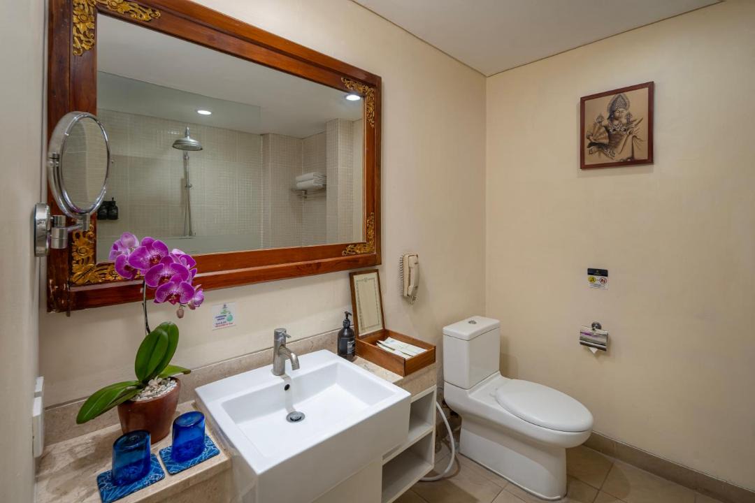 Photo of Bathroom in Petitenget