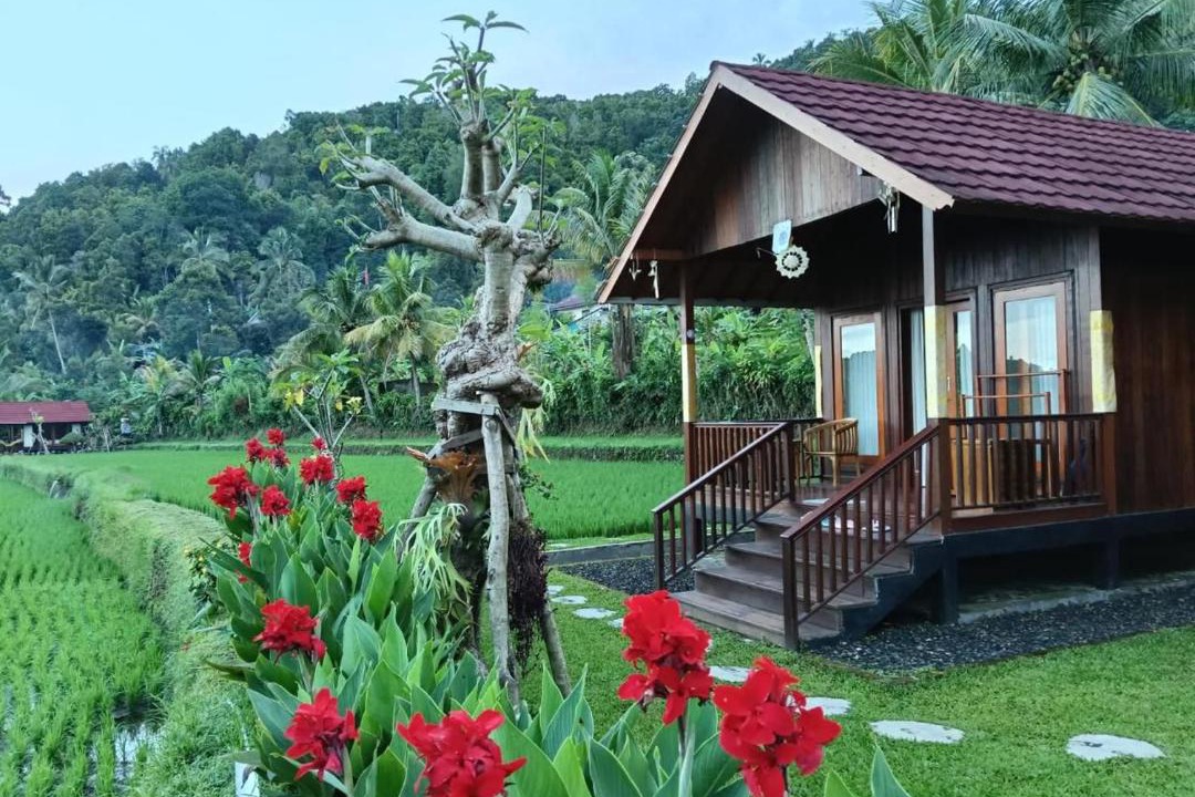 Photo of Others in Munduk