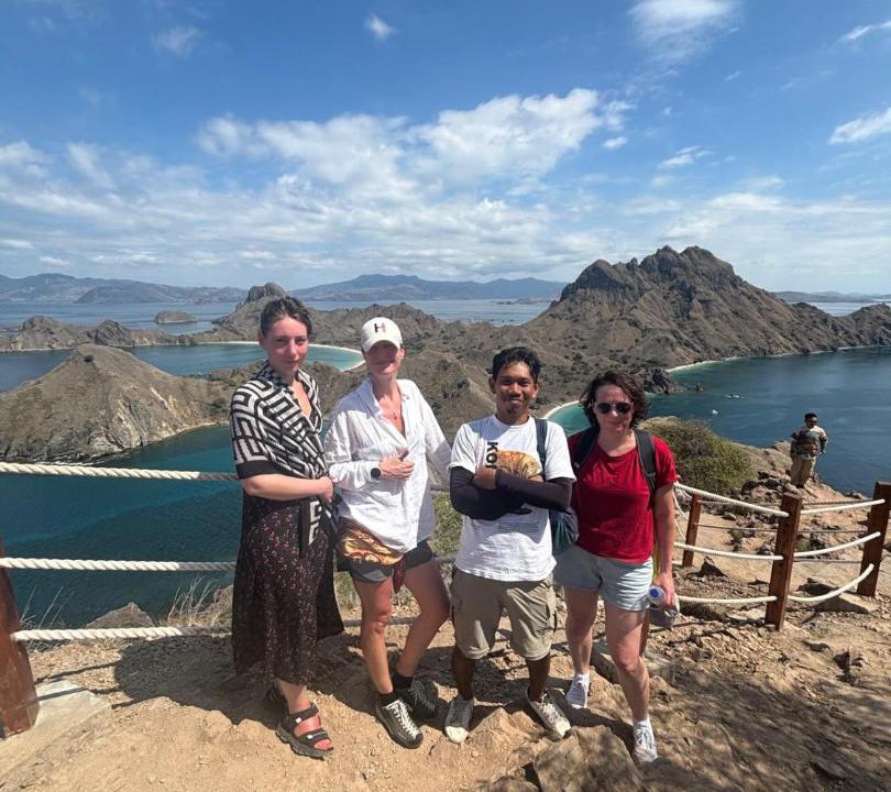 Photo of Others in Komodo