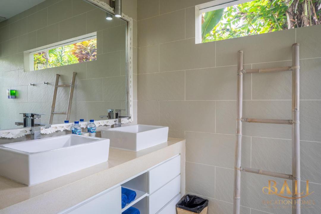 Photo of Bathroom in Dencarik