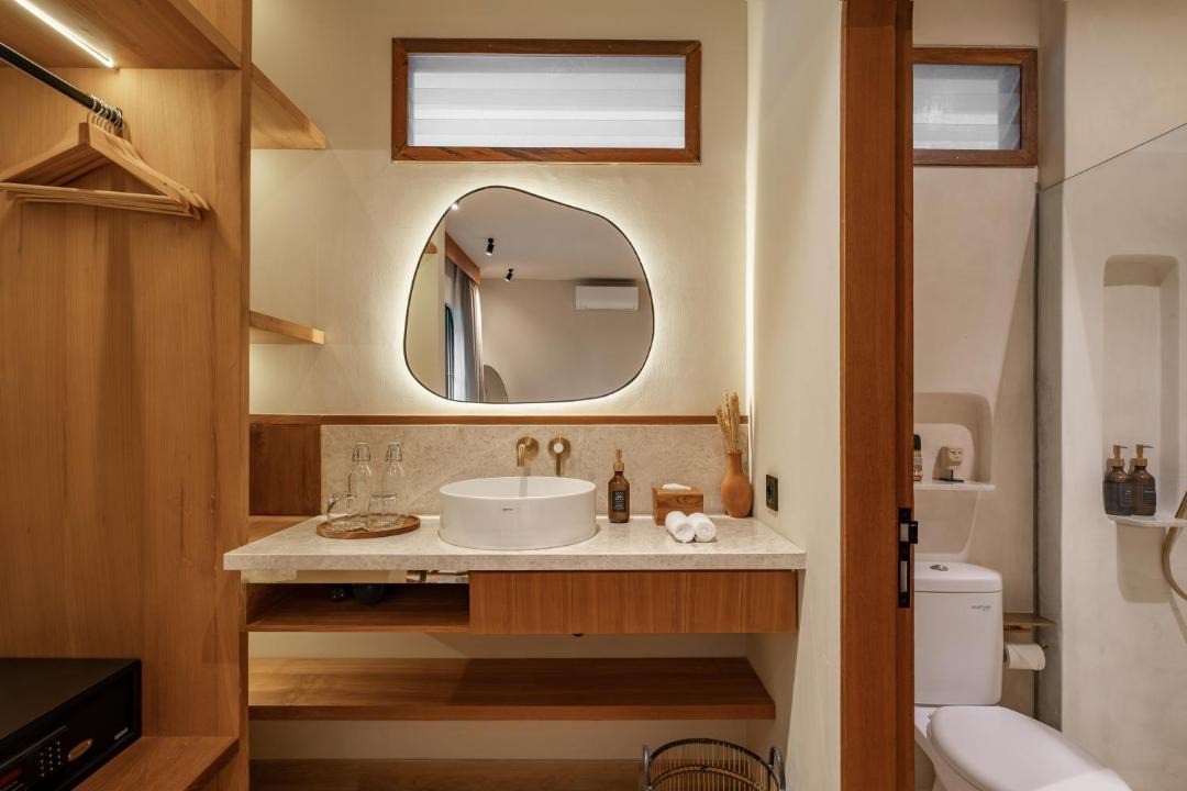 Photo of Bathroom in Petitenget