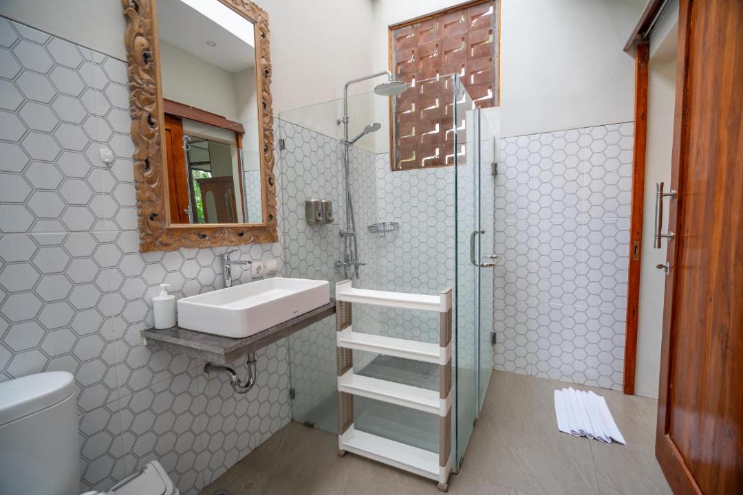 Photo of Bathroom in Keliki