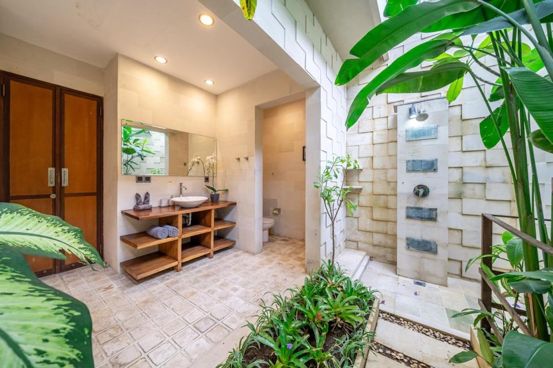 Photo of Bathroom in Dyanapura