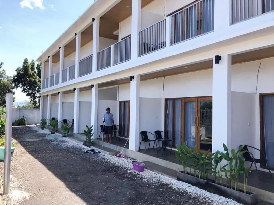 Photo of Others in Hu'u