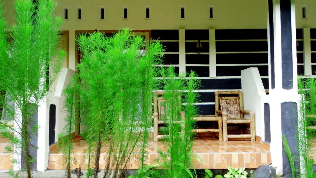 Photo of Buildings in Kecamatan Sembalun