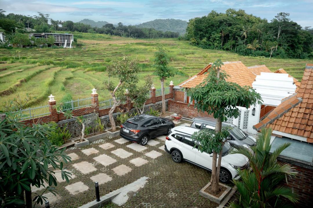 Photo of Others in Banjarasri